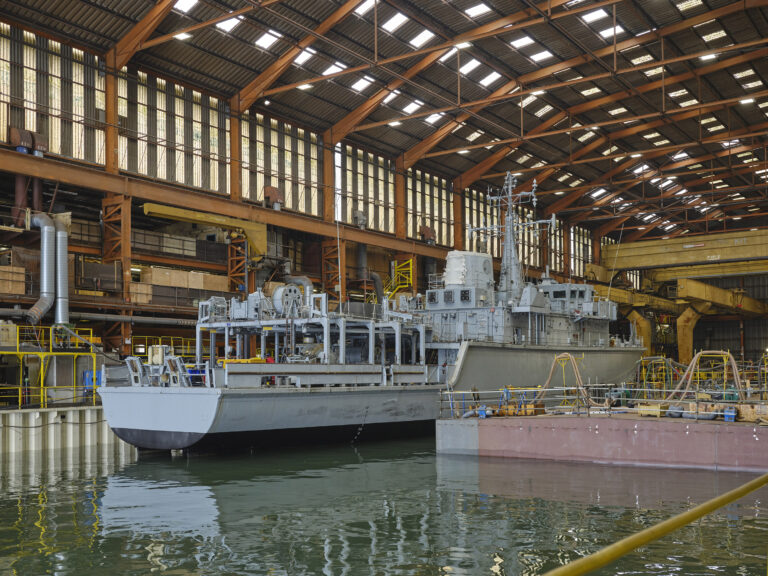 To mark the kick off of our first defence contract, we are delighted to welcome HMS Quorn to Harland & Wolff (Appledore)